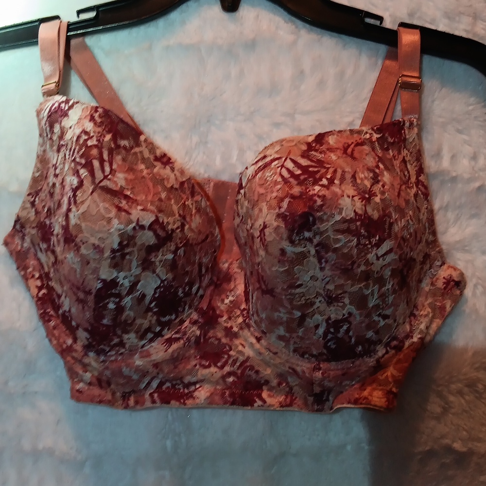 Body Frosting Pink Maroon Lace Bra 38D with 6 back clasps and adjustable straps